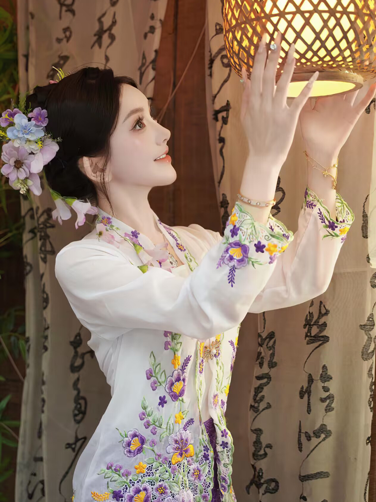 Exquisite Ethnic Women's Fashi - Ethnic Fashion Photography ulasan dan harga
