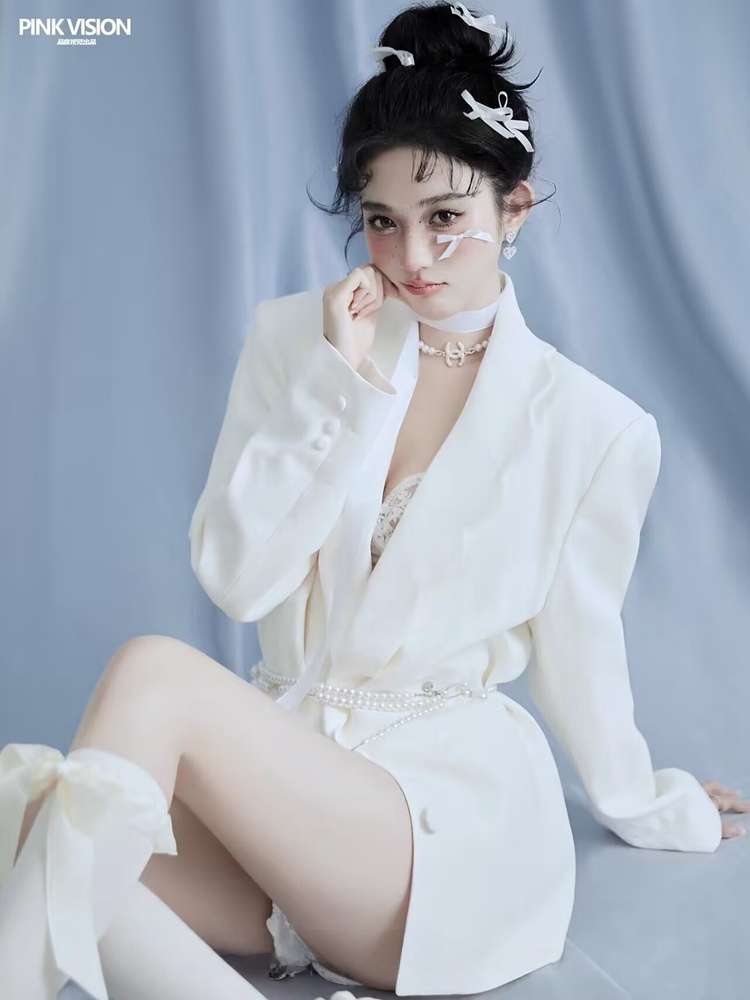Studio Photography Suit White  - Ethnic Clothing & Online Fashion Store Khaadi Uk ulasan dan harga