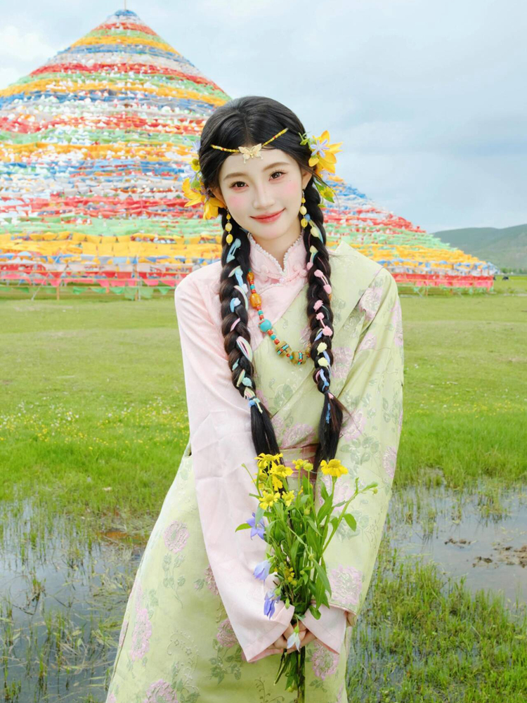 New Green 2026 Tibetan Ethnic  - Ethnic Fashion Photography ulasan dan harga