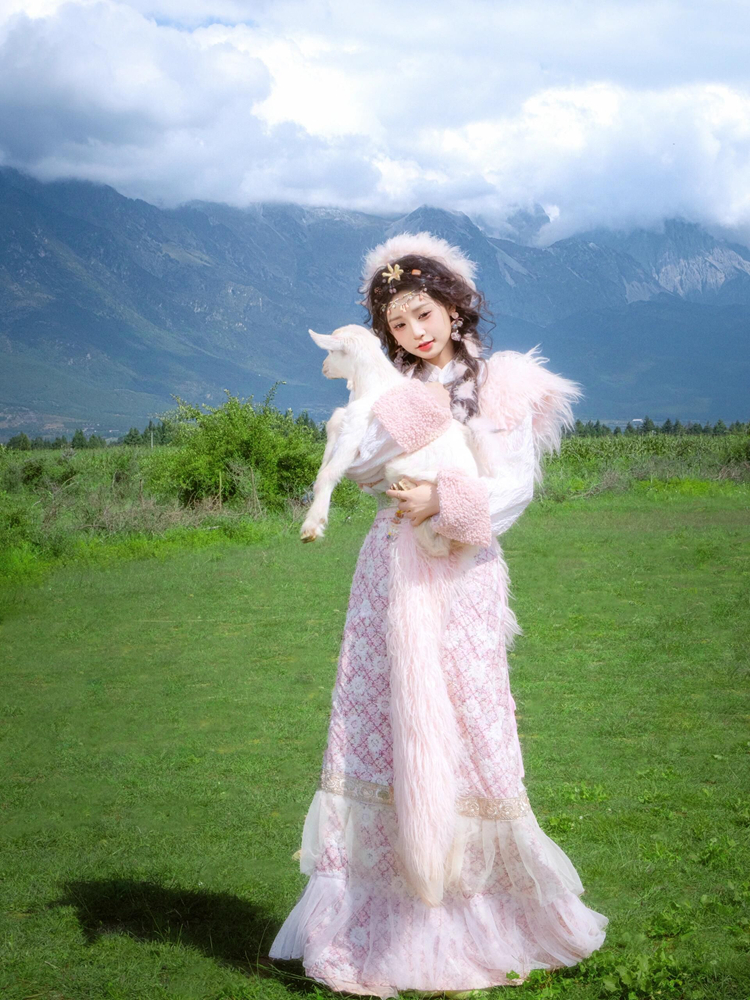 Yunnan Tibetan Costume Lijiang - Ethnic Fashion Photography ulasan dan harga