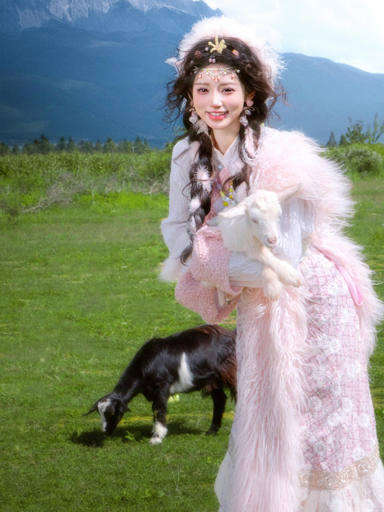 Yunnan Tibetan Costume Lijiang - Ethnic Fashion Photography ulasan dan harga