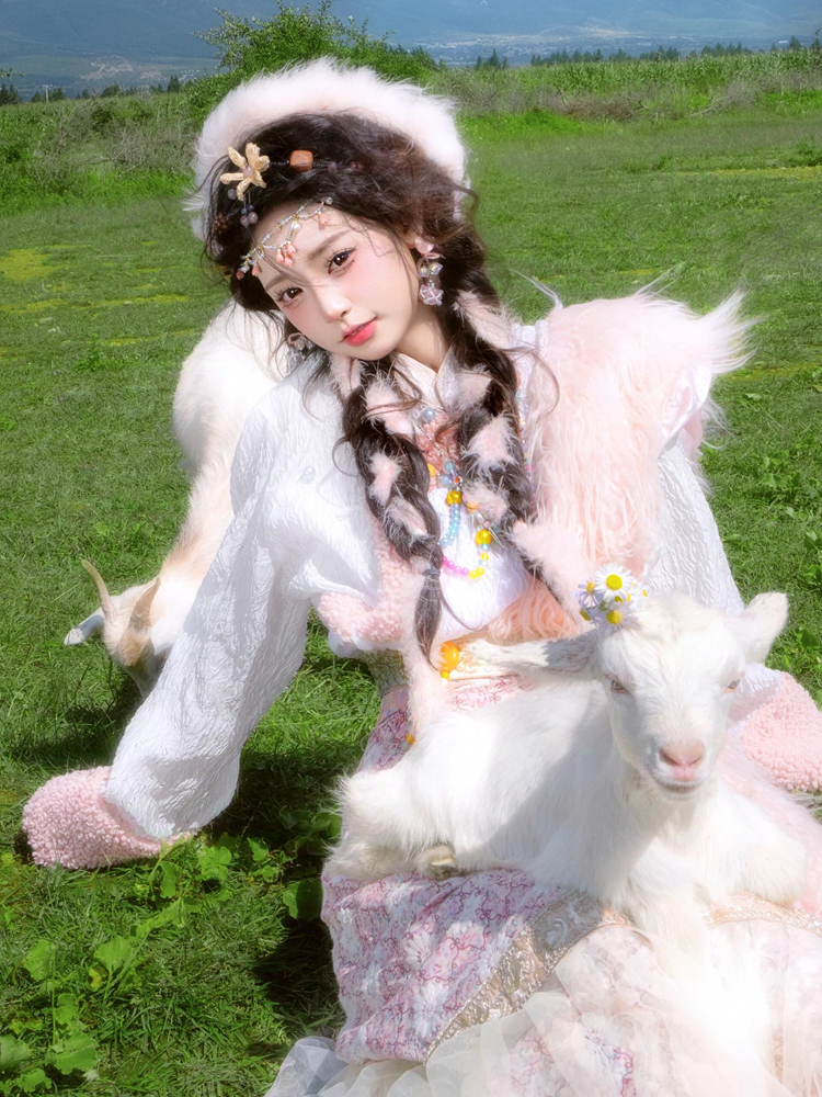 Yunnan Tibetan Costume Lijiang - Ethnic Fashion Photography ulasan dan harga