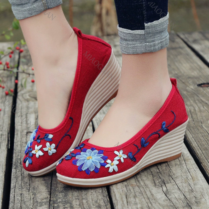 Embroidered Women Comfort Wedg - Ethnic Fashion For Ladies ulasan dan harga